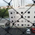 Apto com excelente localização e lazer